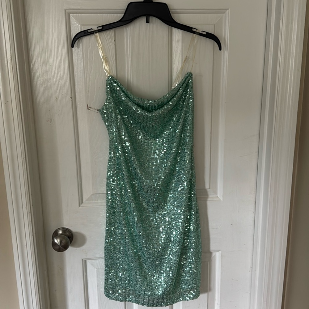 NWT size small Bebe cowl short mini dress